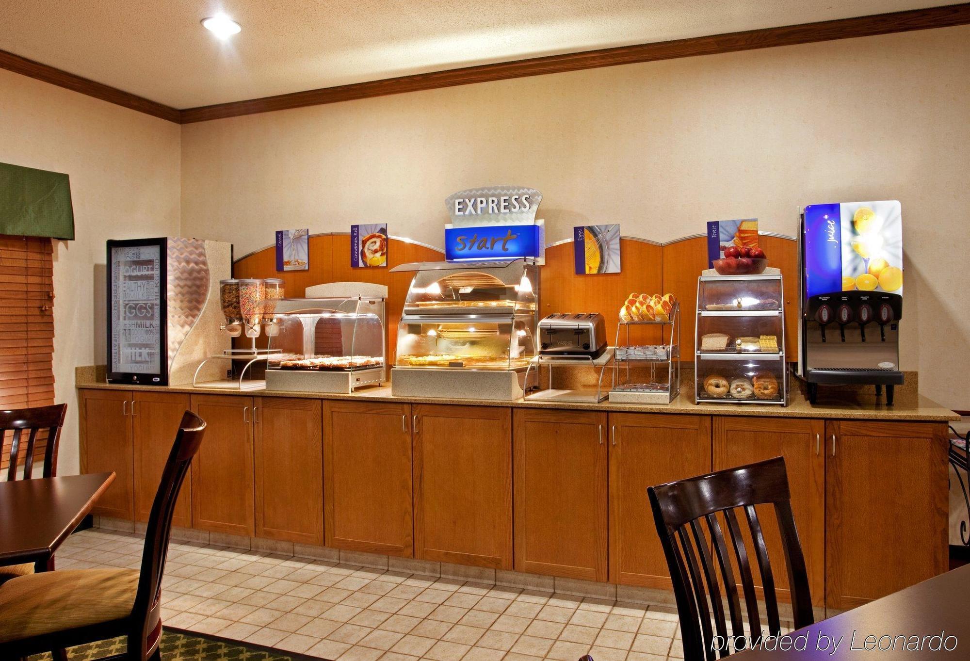Baymont By Wyndham Merrillville Restaurant foto